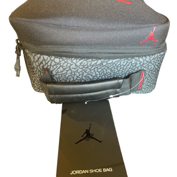 Jordan Shoe Box Bag NWT Black/Red - Picture 3 of 8